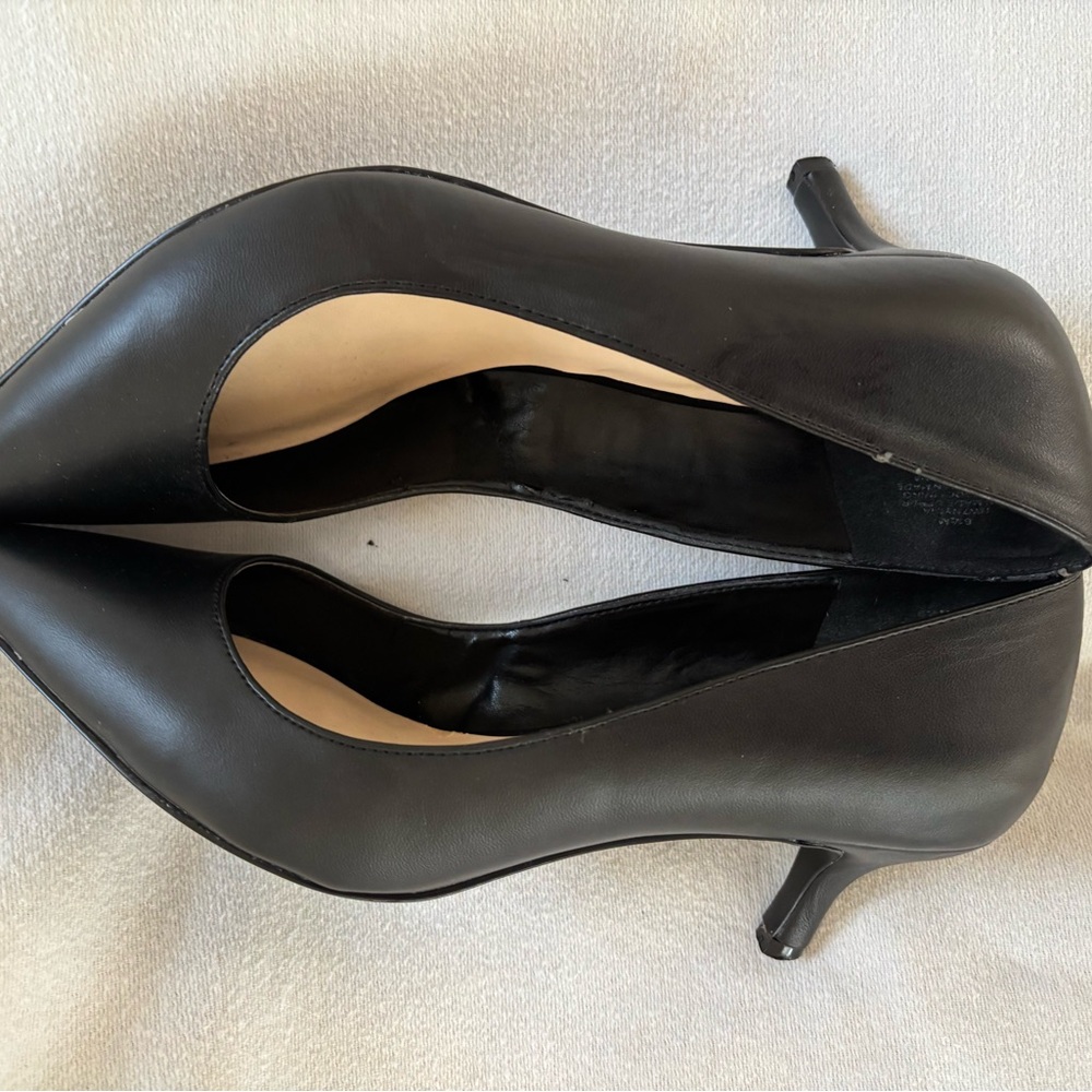 Nine West Black Pointed Toe Heels - Picture 2 of 5